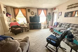 521 W Main St, Rural Valley Boro, PA 16249 - Photo 5