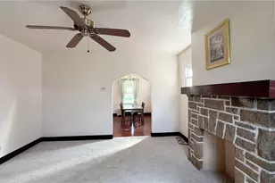 256 Pennsylvania Blvd, Pittsburgh, PA 15228 - Photo 15