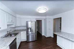 410 Edgetree Ln, Murrysville, PA 15668 - Photo 7