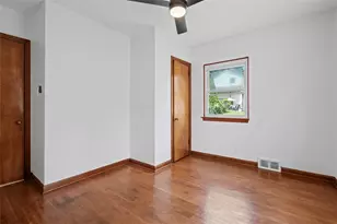 303 Kramer Wy, Pittsburgh, PA 15211 - Photo 13