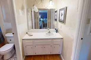 211 Woodview Dr, Brighton Township, PA 15009 - Photo 9