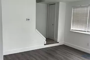 3906 Meadowbrook Blvd, Pittsburgh, PA 15227 - Photo 3