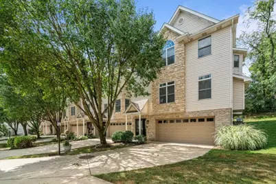 609 Imperial Dr, Findlay Township, PA 15126 - Photo 1