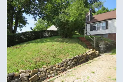 6222 Pleasant St, South Park, PA 15129 - Photo 3