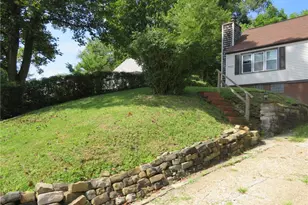 6222 Pleasant St, South Park, PA 15129 - Photo 3