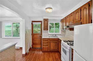 3904 Shady Ave, Munhall, PA 15120 - Photo 9