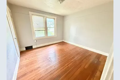341 Ohio Ave, Clairton, PA 15025 - Photo 7