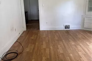 268 Malleable St, Sharon, PA 16146 - Photo 3