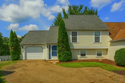 2556 Grouse Rdg #A, Pittsburgh, PA 15090 - Photo 1