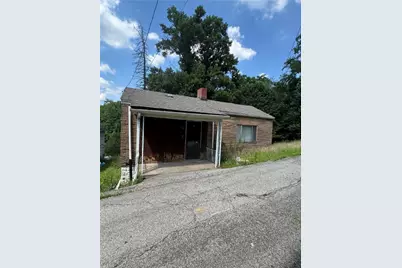 1042 Hays Ln, Munhall, PA 15120 - Photo 1