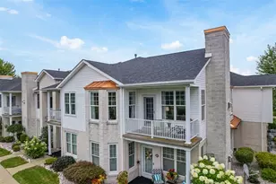 226 Adams Pointe Blvd, Adams Township, PA 16046 - Photo 1