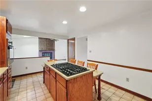 138 Evandale Dr, Green Tree, PA 15220 - Photo 13