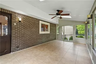 138 Evandale Dr, Green Tree, PA 15220 - Photo 7