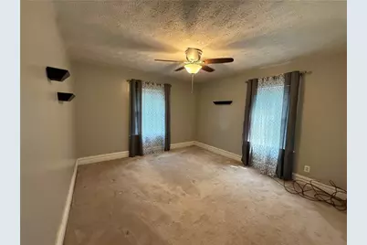 414 E Edgewood Ave, New Castle, PA 16105 - Photo 13