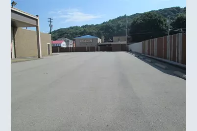 200 S Water St, Kittanning, PA 16201 - Photo 11