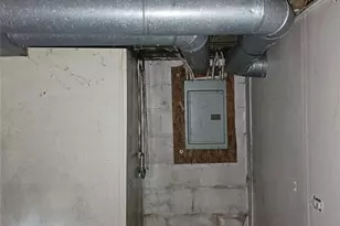 2412 26th St, White Township, PA 15010 - Photo 9