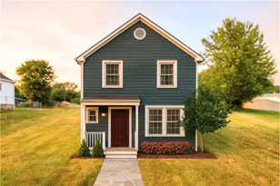 352 Pershing Ave, Chartiers, PA 15342 - Photo 1