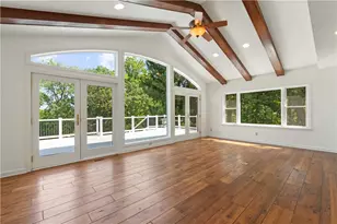 24 Oakglen Dr, Oakmont, PA 15139 - Photo 3