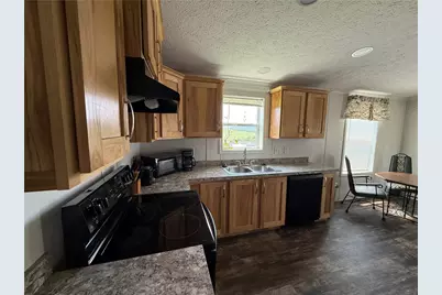 121 Rt 21 Mhp, Carmichaels-Cumberland, PA 15320 - Photo 7