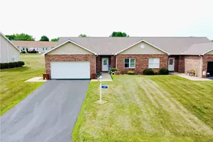 47 Wynfield Ln, Wilmington Township, PA 16142 - Photo 1