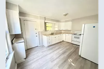 927 Vankirk St, Clairton, PA 15025 - Photo 3