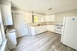 927 Vankirk St, Clairton, PA 15025 - Photo 3