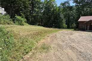 7 McGovern Blvd, Moon/Crescent Twp, PA 15046 - Photo 3