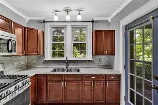 3128 Elroy Ave, Pittsburgh, PA 15227 - Photo 9