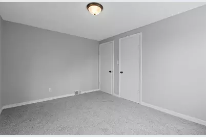 540 Center Hill Rd, Pittsburgh, PA 15239 - Photo 17