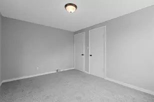 540 Center Hill Rd, Pittsburgh, PA 15239 - Photo 17