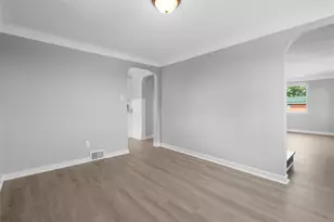 540 Center Hill Rd, Pittsburgh, PA 15239 - Photo 9