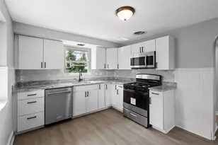 540 Center Hill Rd, Pittsburgh, PA 15239 - Photo 11