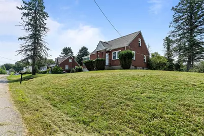 540 Center Hill Rd, Pittsburgh, PA 15239 - Photo 3