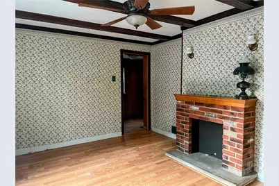 513 Young St, New Castle, PA 16101 - Photo 9