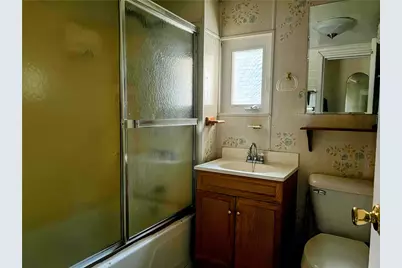 513 Young St, New Castle, PA 16101 - Photo 17