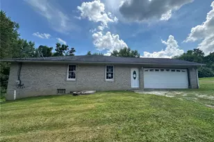 501 Smithfield St, Union Township, PA 16101 - Photo 9