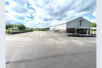 550 W George St, Carmichaels-Cumberland, PA 15320 - Photo 5