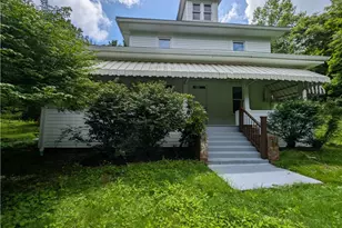 555 Steel Hill Rd, Kirby - Mount Morris, PA 15349 - Photo 1