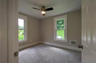 555 Steel Hill Rd, Kirby - Mount Morris, PA 15349 - Photo 11