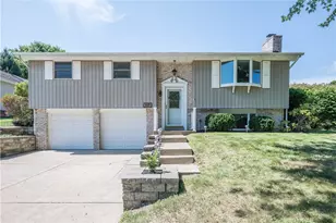 117 Monaco Dr, Cecil, PA 15317 - Photo 1