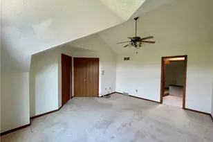 401 Spring Run Dr, Monroeville, PA 15146 - Photo 17