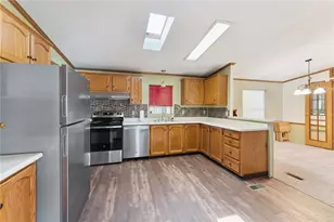 811 Clover Ln, Murrysville, PA 15668 - Photo 3