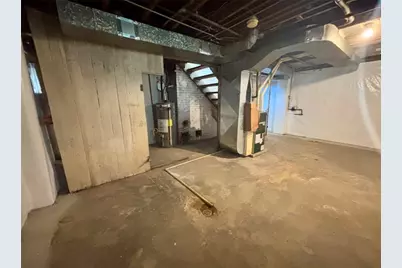 705 California Ave, Ellwood City, PA 16117 - Photo 17