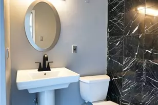 112 Washington Pl, Downtown Pgh, PA 15219 - Photo 15