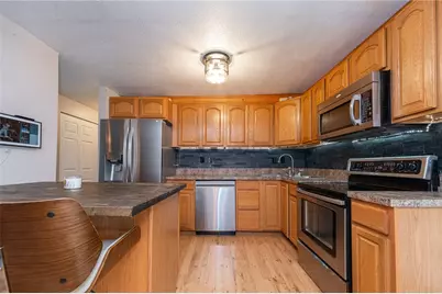 325 Sunridge Dr, Economy, PA 15042 - Photo 7