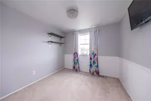 325 Sunridge Dr, Economy, PA 15042 - Photo 17