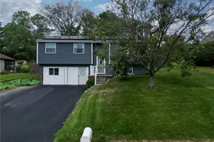 325 Sunridge Dr, Economy, PA 15042 - Photo 3