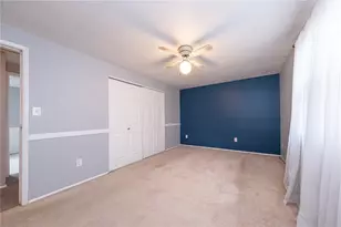 325 Sunridge Dr, Economy, PA 15042 - Photo 15