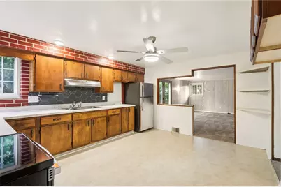 3052 Boughter Dr, Shenango Township, PA 16101 - Photo 13