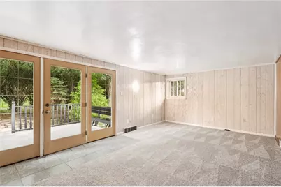 3052 Boughter Dr, Shenango Township, PA 16101 - Photo 15